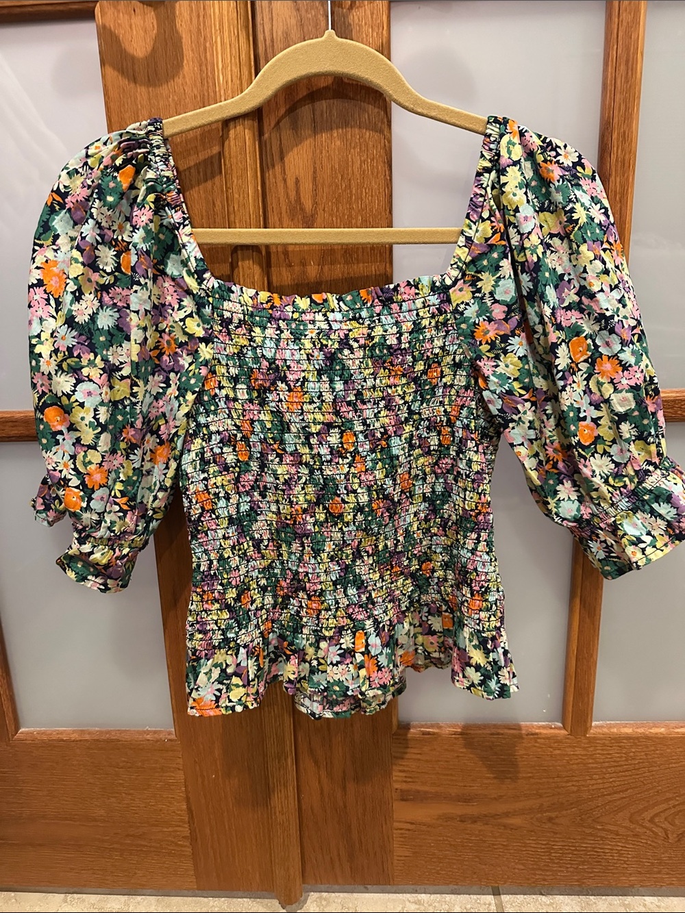 GAP Floral Smocked Puff-Sleeve Top - Green Multi-Color - Picture 4 of 8